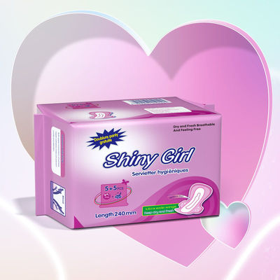 Un buon prezzo. Il tovagliolo sanitario eliminabile del cotone molle ISO9001 riempie 240mm per uso di notte in linea