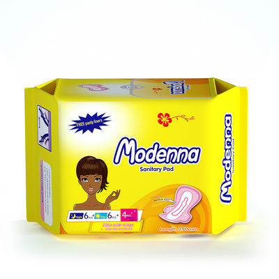 Un buon prezzo. Assorbente assorbente bianco di dimensioni normali senza profumo in linea
